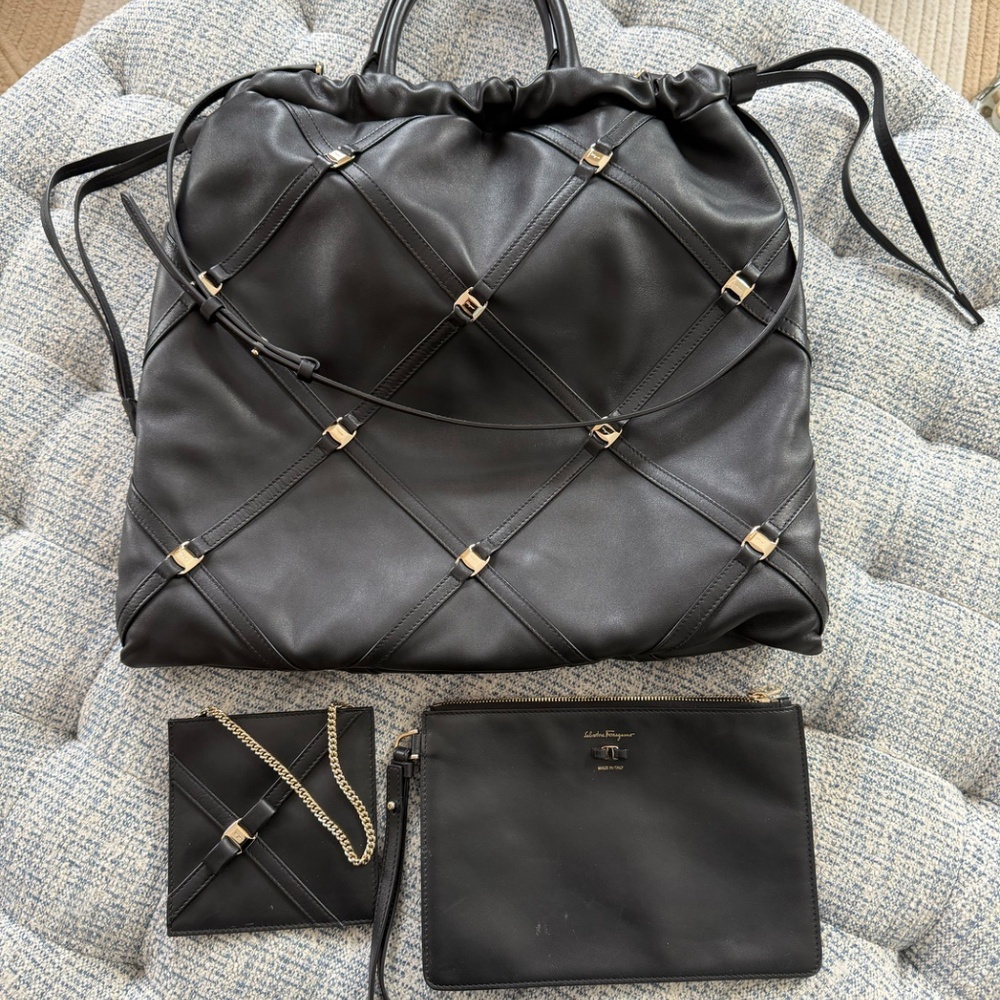 Ferragamo Vara Caged Calfskin tote bag black with gold hardware